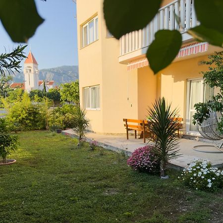 Apartments Piscina-Grey Podstrana Zewnętrze zdjęcie
