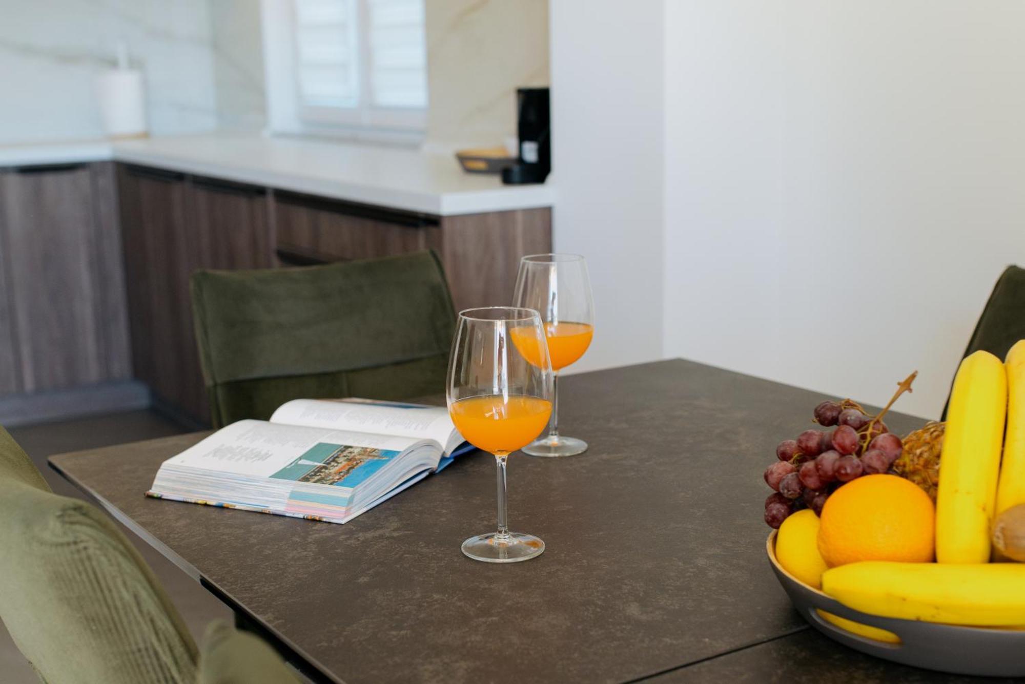 Apartments Piscina-Grey Podstrana Zewnętrze zdjęcie
